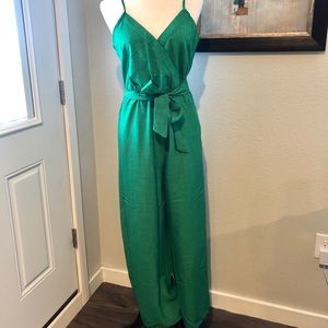 NWOT Flying Tomato Wife Leg Jumpsuit